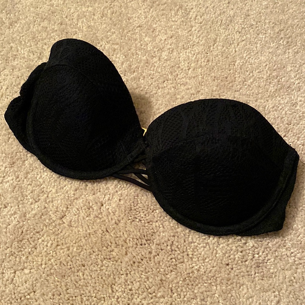 Black strapless bikini top